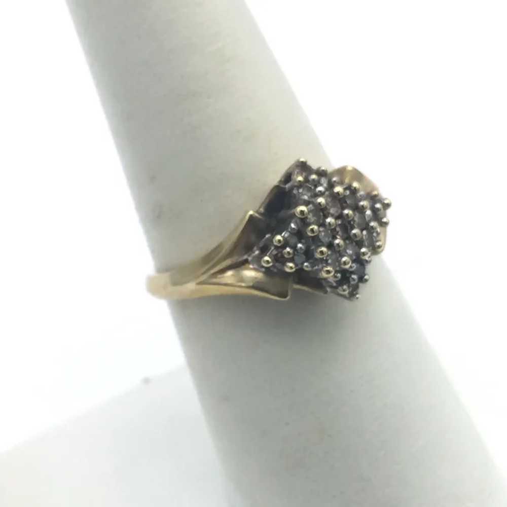 10K .21ctw Diamond Cluster Ring - image 3