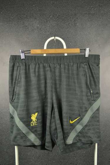 Liverpool × Nike Liverpool FC training Nike shorts