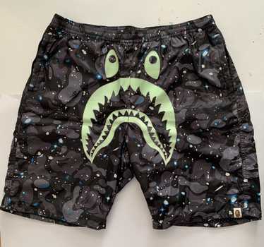 A Bathing Ape Boys XL Shark Head Green Camo Shorts Bape Kids
