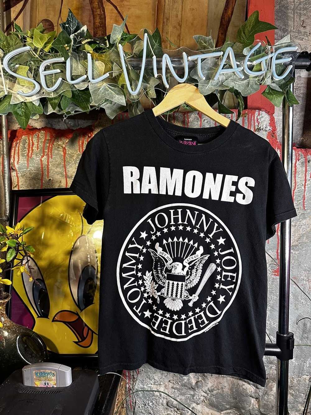 Band Tees × Streetwear × Vintage Vintage RAMONES … - image 2