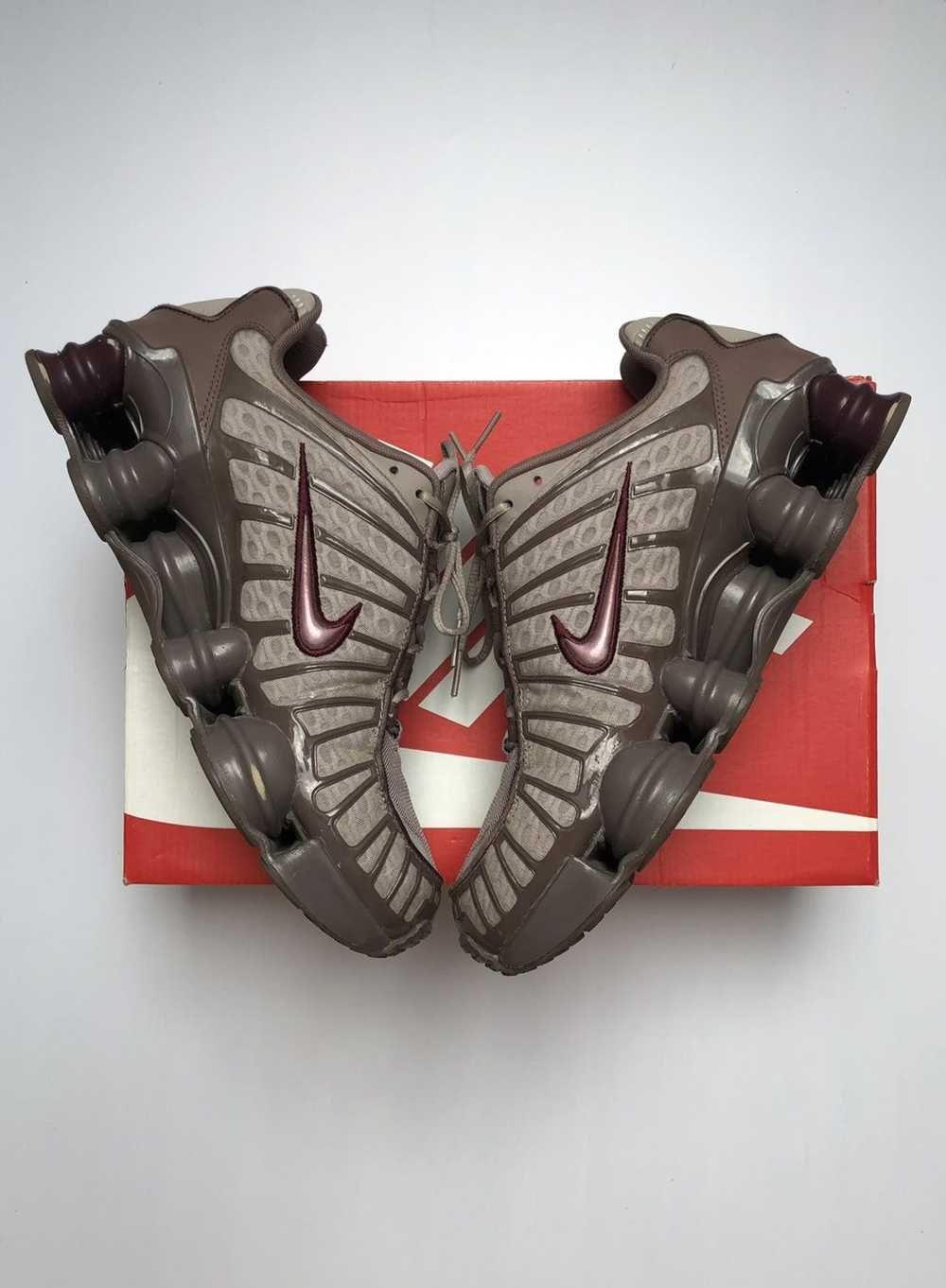 Nike 💥RARE💥 Nike shox tl maroon - image 3