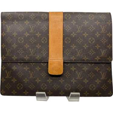Louis Vuitton  Louis Vuitton Portfolio Document Holder: Lovely Louis  Vuitton Portfolio. With leather edged zipper pocket and LV monogram front.  Folder with pen holders and pockets. Measures 14.5 x 10 with