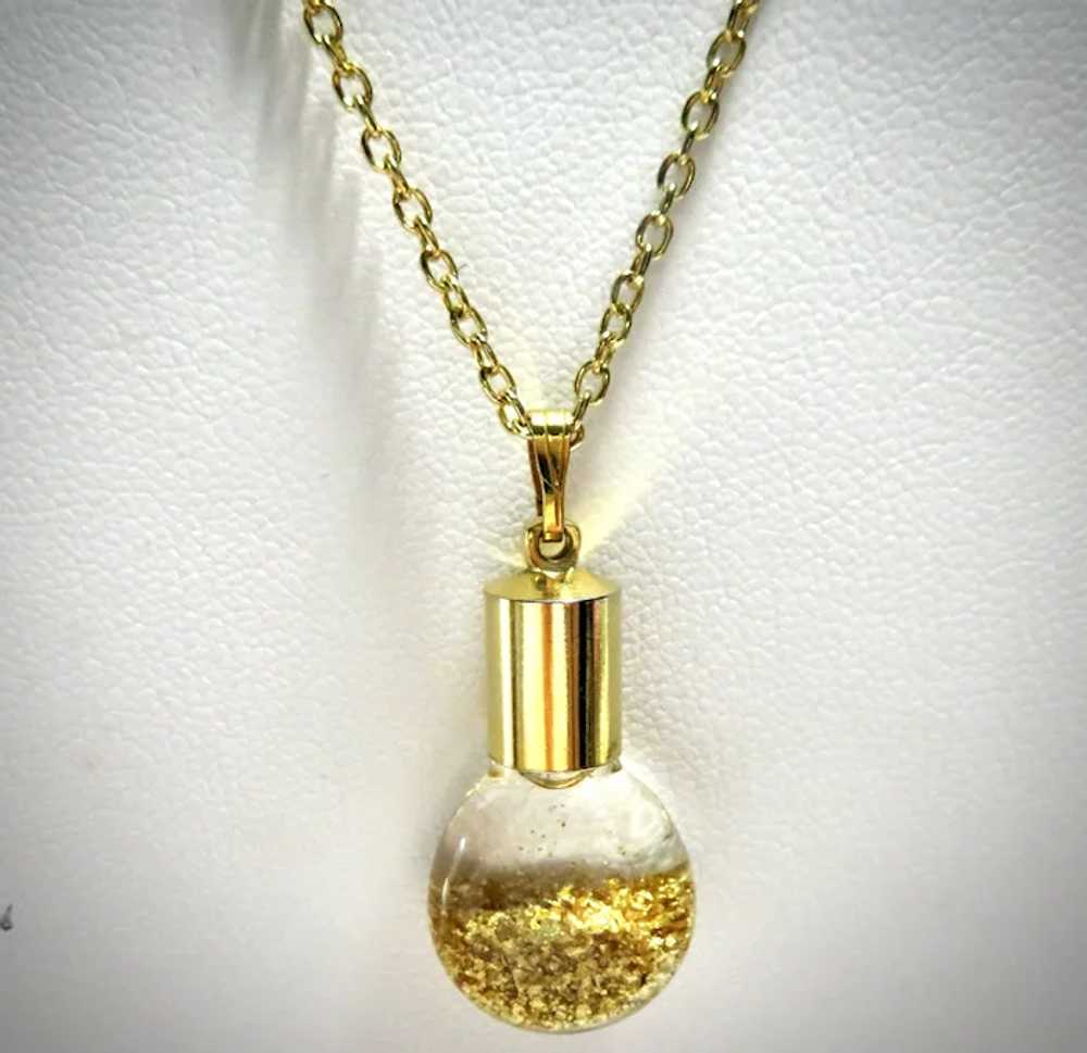 !4KT Gold Flake Pendant 14Kt GF Chain - image 4