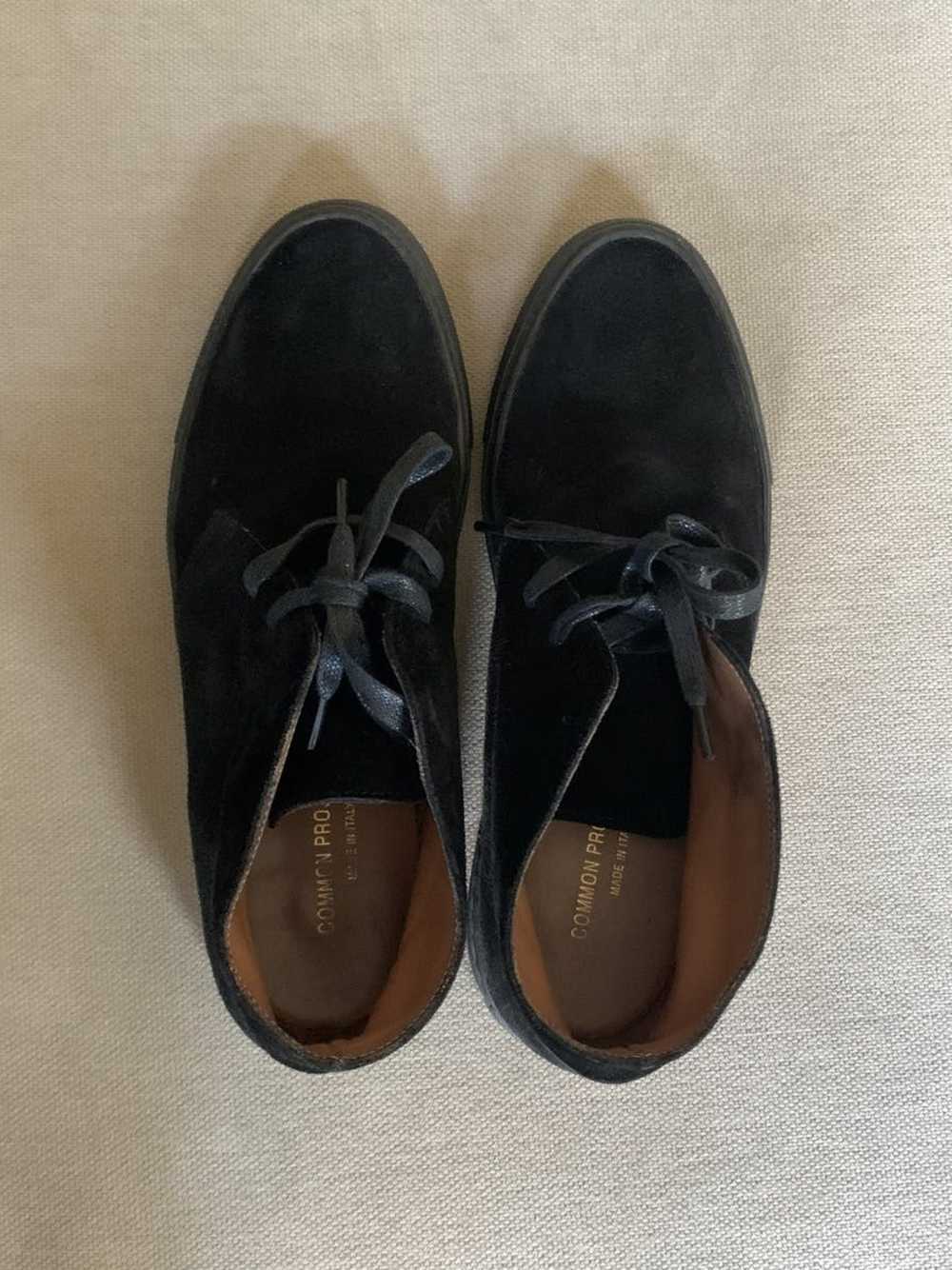 Common Projects Chukka Suede in Black - image 2