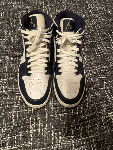 Jordan Brand Jordan 1 mid white metallic gold obsi