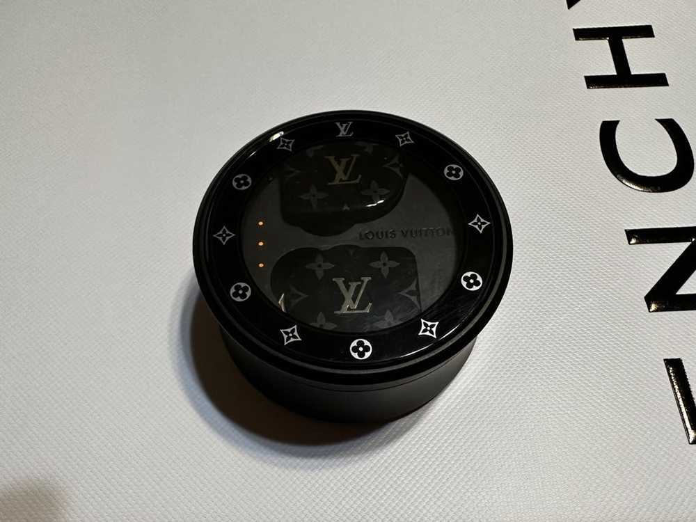 Louis Vuitton Horizon wireless earphones are the perfect combination of the  most cutting-edge technology and House design - Numéro Netherlands