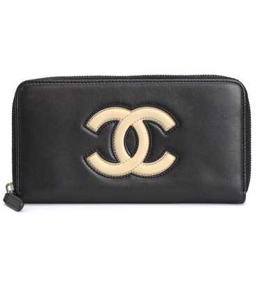 Chanel Chanel Here Mark Round Fastener Long Wallet