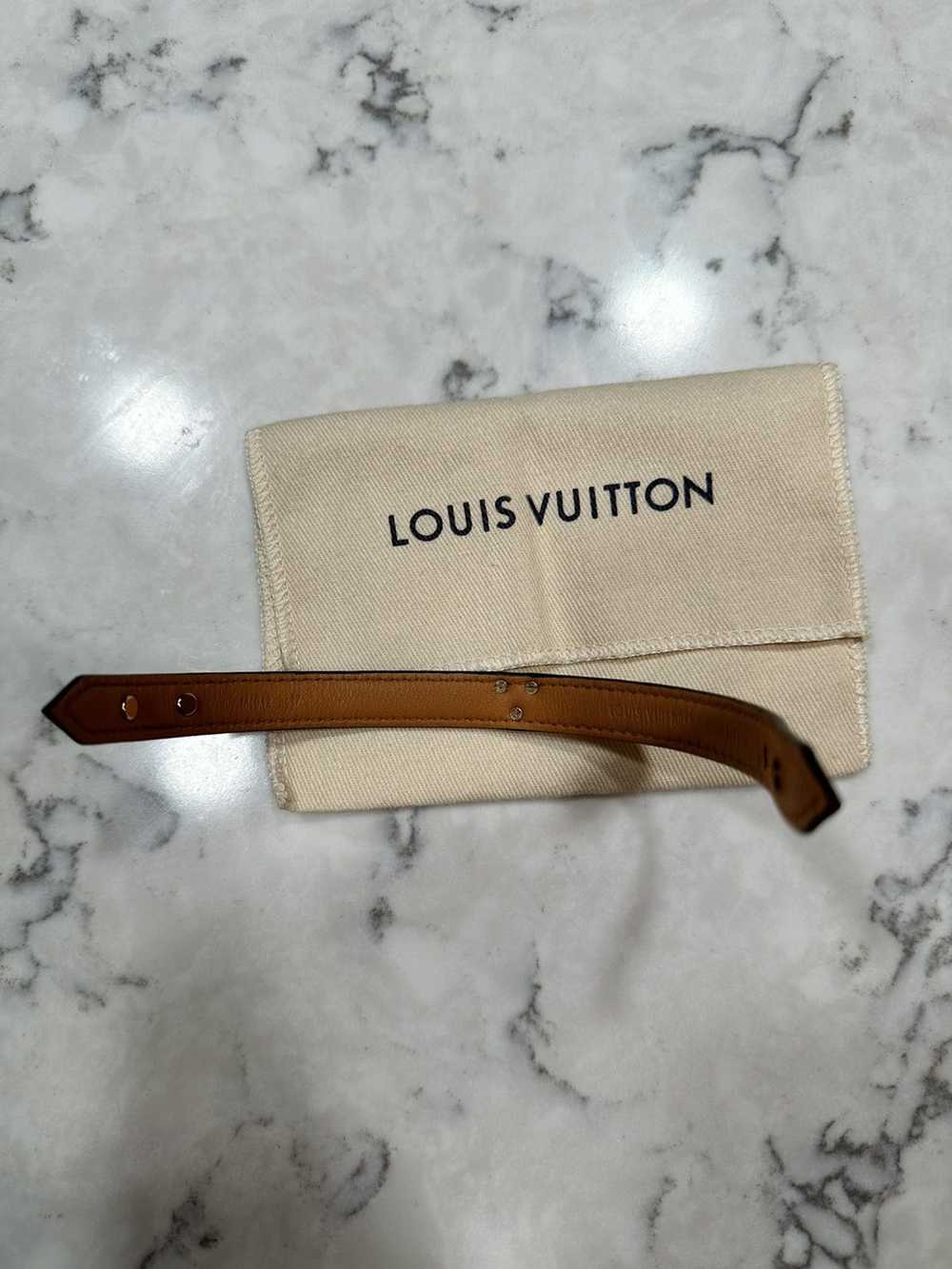 Louis Vuitton Louis Vuitton Essential V Bracelet - image 3
