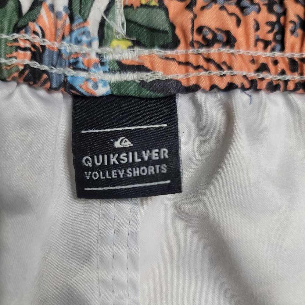 Quiksilver Quiksilver Men's Volley Shorts Size L … - image 2