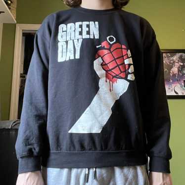 Vintage Green Day American Idiot Sweatshirt - image 1