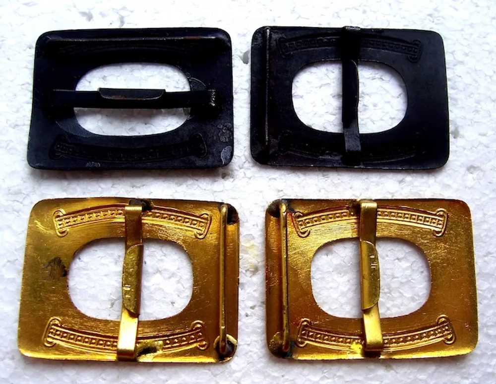 Four belt or sash buckles in gilded hammered and … - image 11