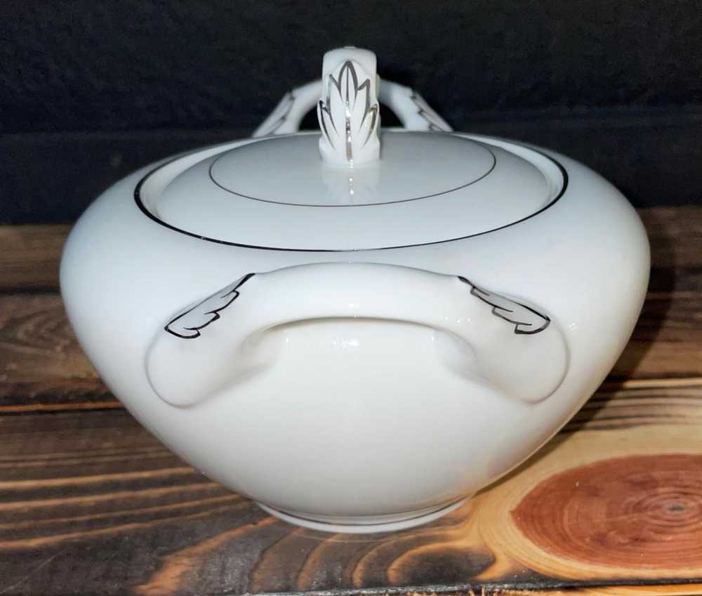 Sophisticated Porcelain Vintage Fukagawa Hand Pai… - image 5