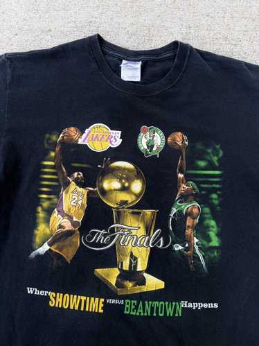 Kobe Bryant Sitting Down Holding Trophy NBA Vintage T Shirt
