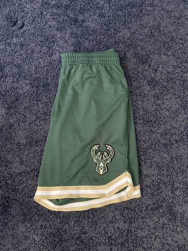 NBA Giannis Antetokounmpo NBA Shorts SIZE XL