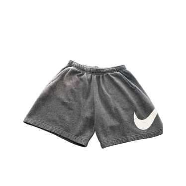 - sportswear mens short Nike Gem