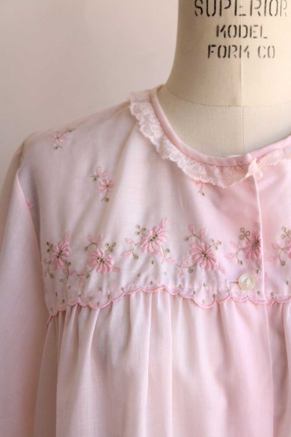 Vintage 1970s Sears Pink Floral Embroidered PJ Top - image 2