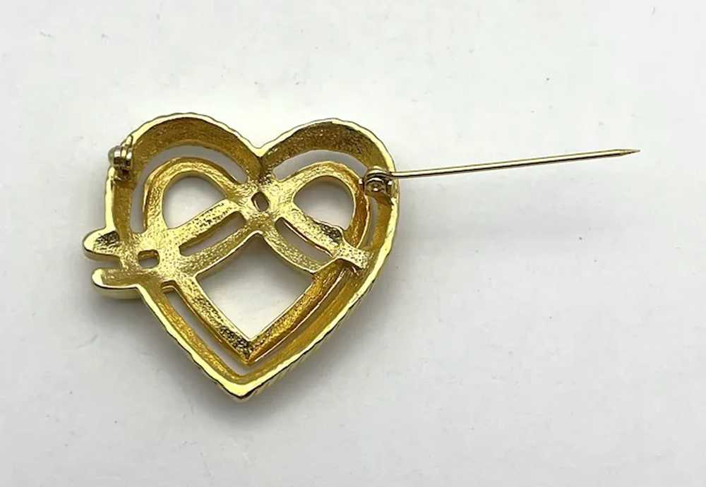 Open Heart Goldtone Brooch with Pretty Design - image 12