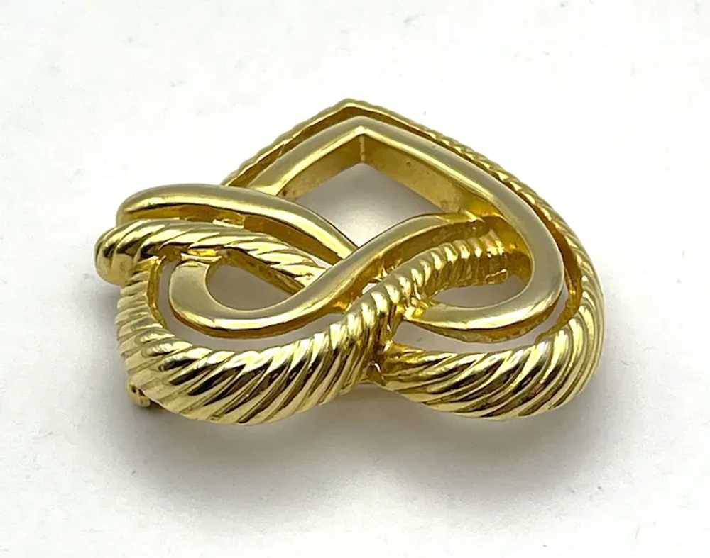 Open Heart Goldtone Brooch with Pretty Design - image 6