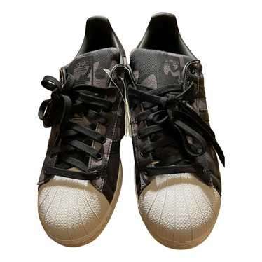 Adidas Superstar low trainers - image 1