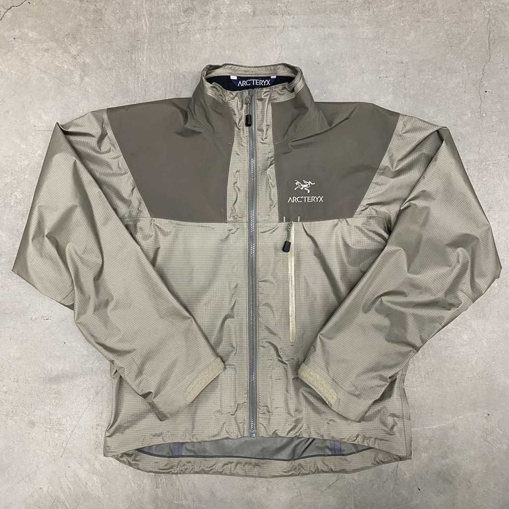 Arc'Teryx Arc’teryx Beta Goretex Jacket (Stone) 2… - image 1