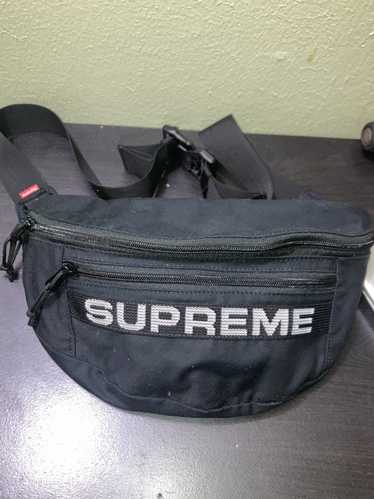 Supreme Small Waist Bag Red FW22 - Buy and Sell – SOLE SERIOUSS