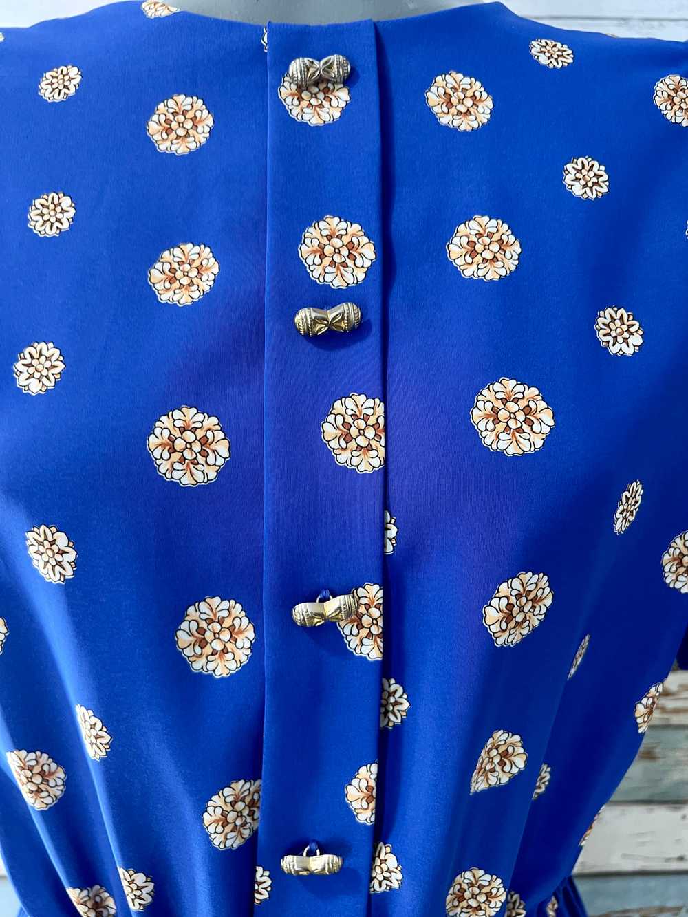 80’s Going 40’s Royal Blue With Gold Circle Print… - image 5