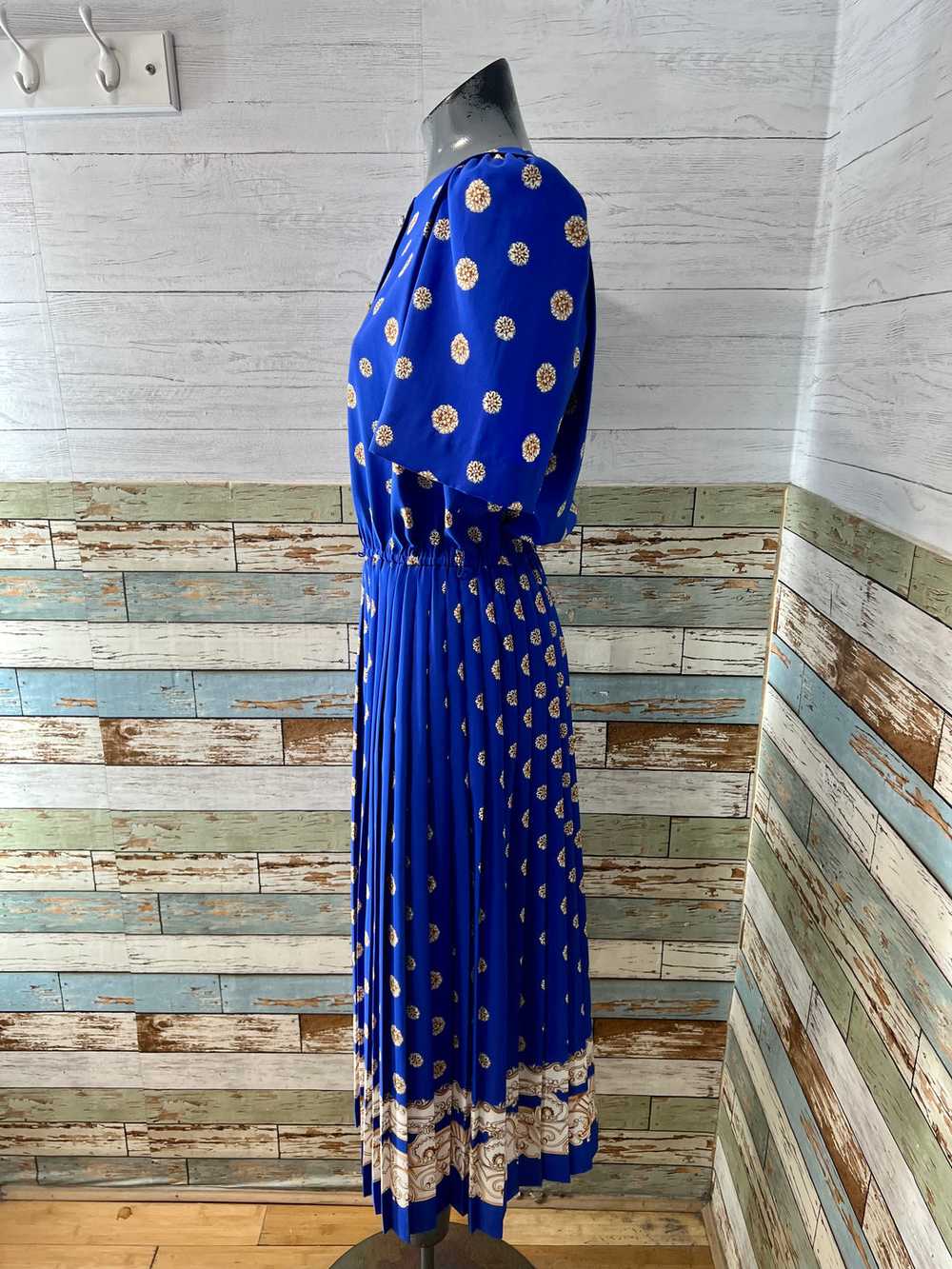 80’s Going 40’s Royal Blue With Gold Circle Print… - image 7