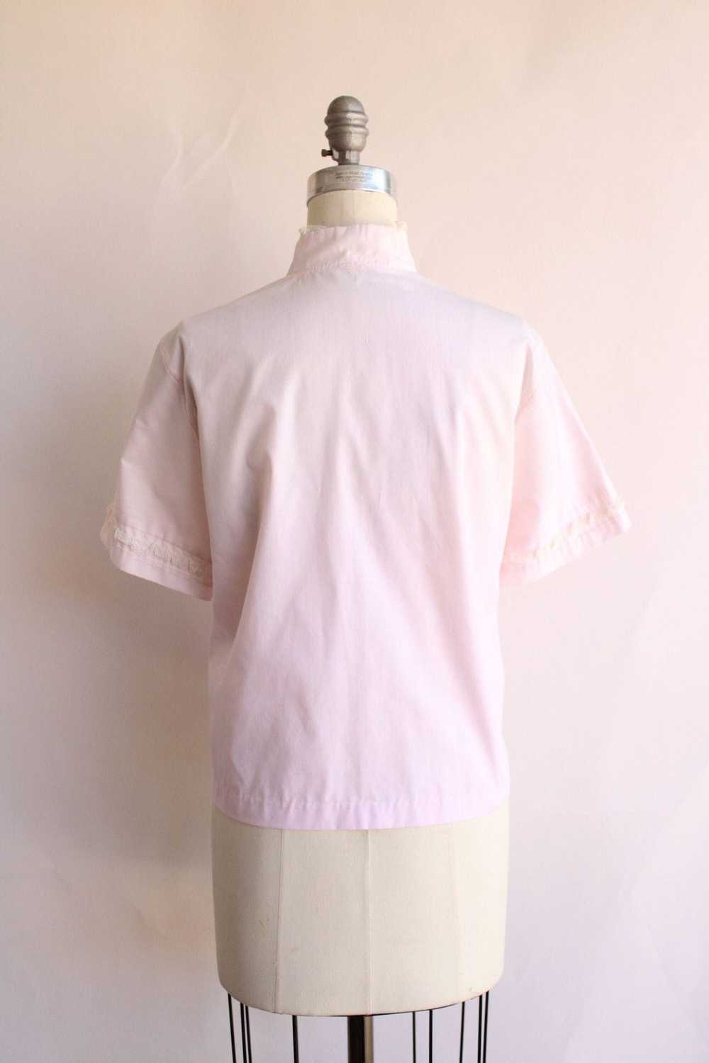 Vintage Vintage 1960s Blouse, Pink Cotton Tuxedo … - image 10