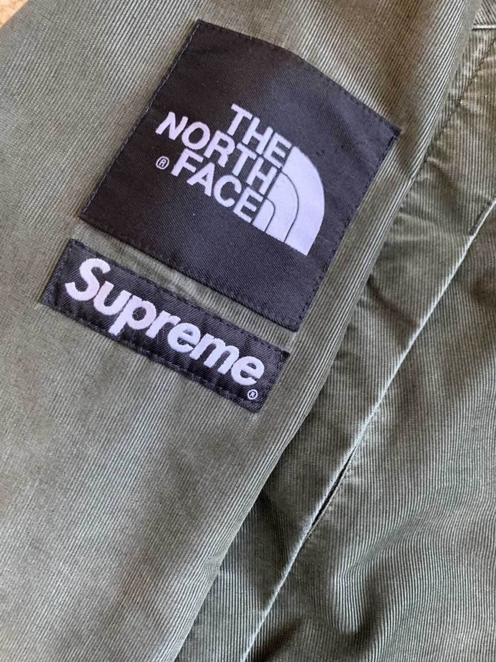 Supreme X North Face Mountain Expedition Jacket Size Small FW 2018 Purple/ Yellow