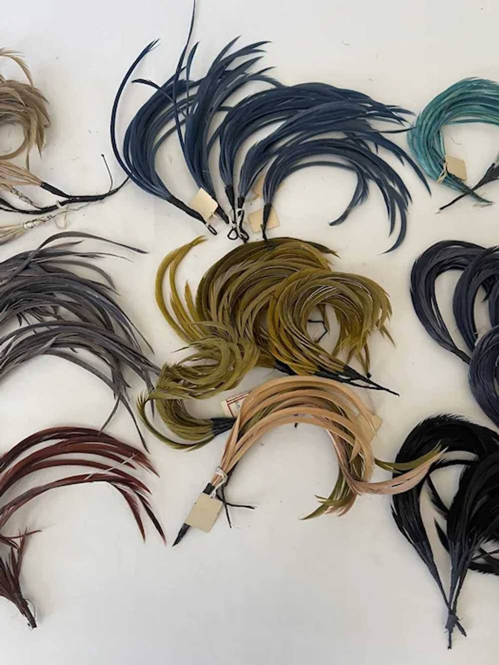 Lot of  Feathers. Customs, Hats, Dolls - image 3