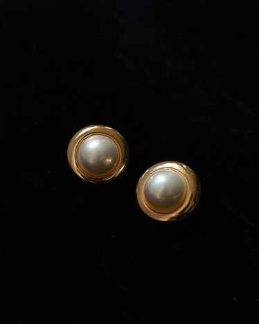 14k Gold Earrings w/ Pearl