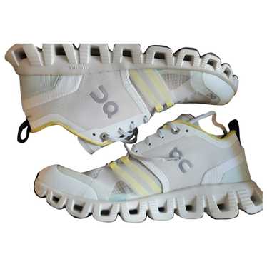 On Running Cloth trainers - image 1