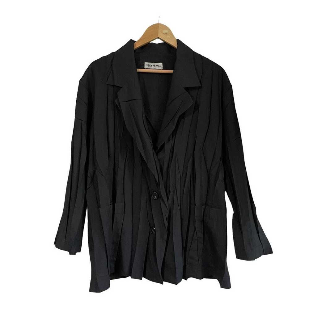 Issey Miyake Issey Miyake pleats blazer - image 1