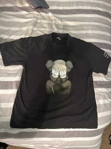 Kaws × Uniqlo Kaws Tee