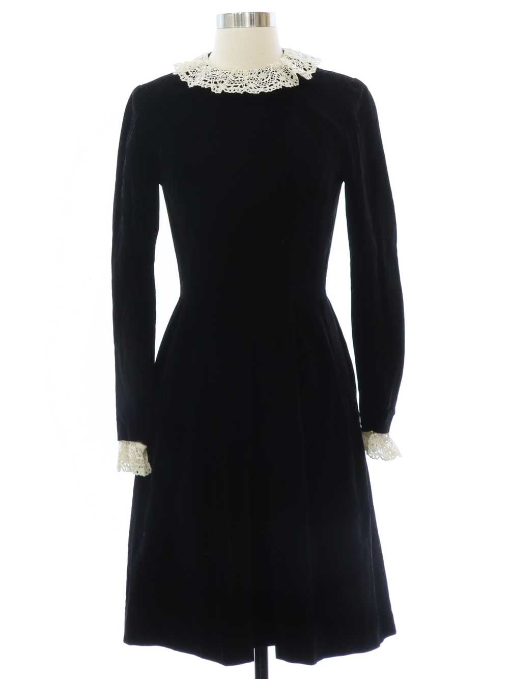 1960's Black Velveteen Dress - image 1