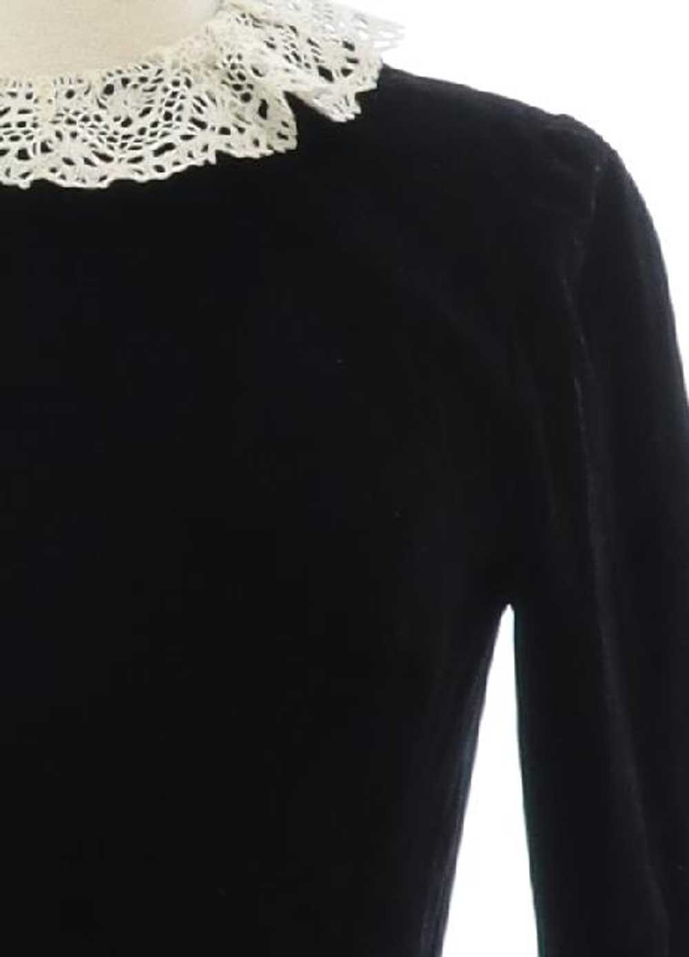 1960's Black Velveteen Dress - image 2