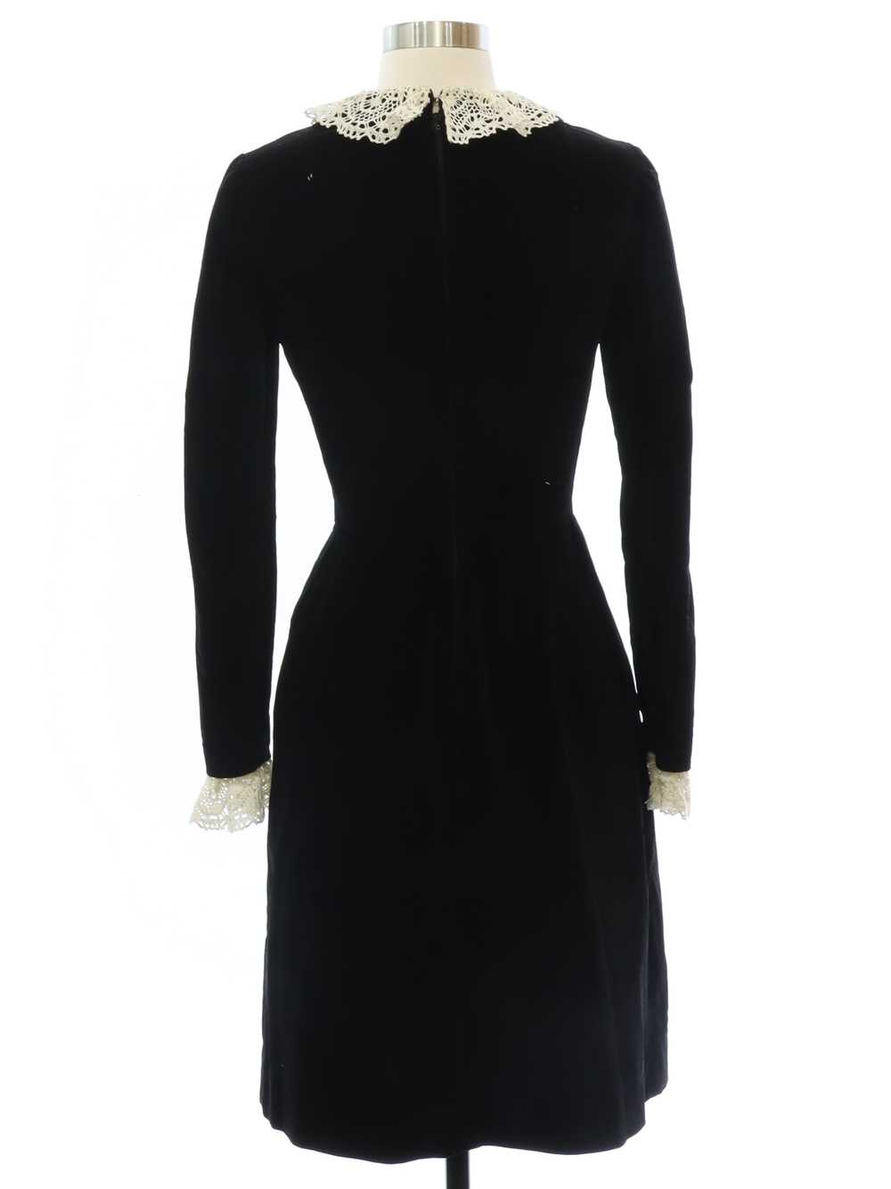 1960's Black Velveteen Dress - image 3
