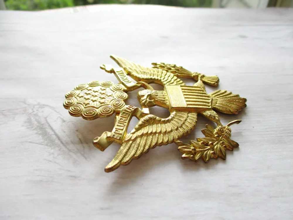 Large Vintage USA Eagle Emblem Brooch Army Armed … - image 4