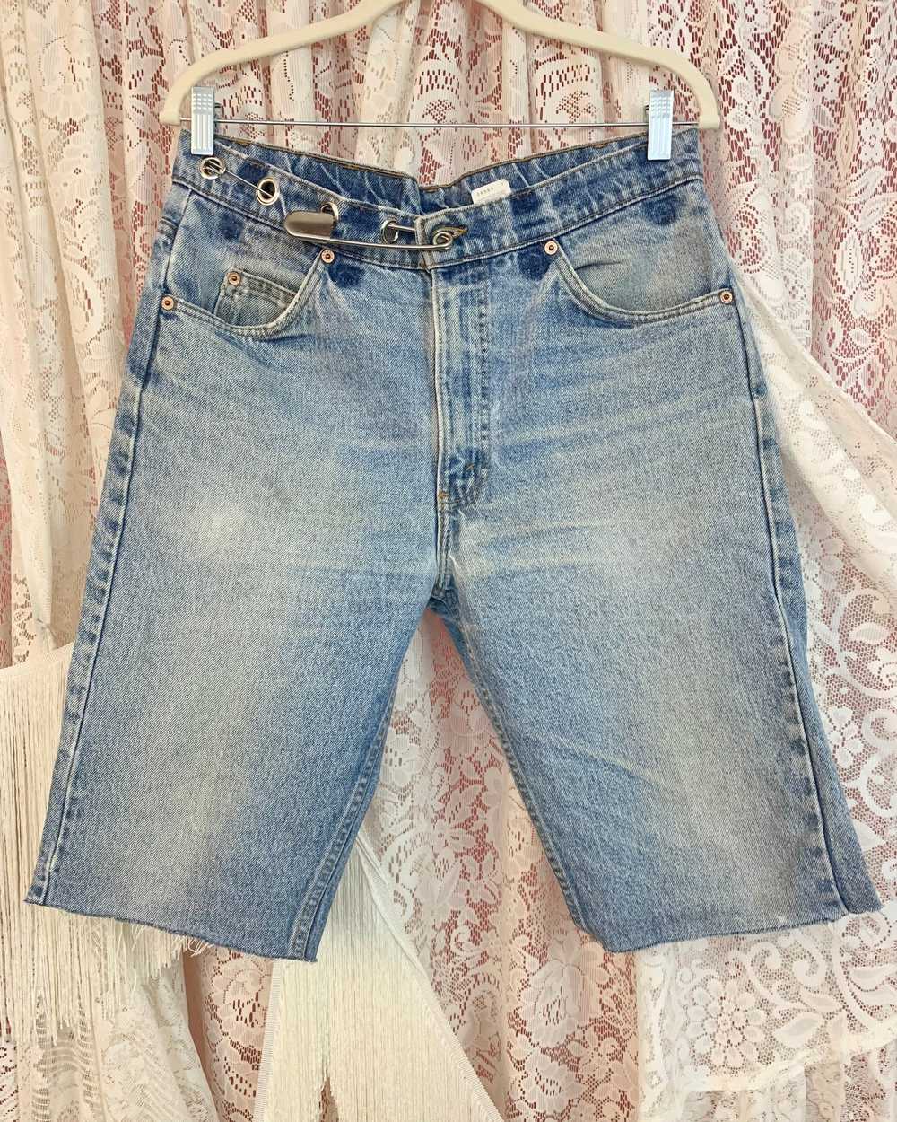 Upcycled Levis safety pin jorts - image 8