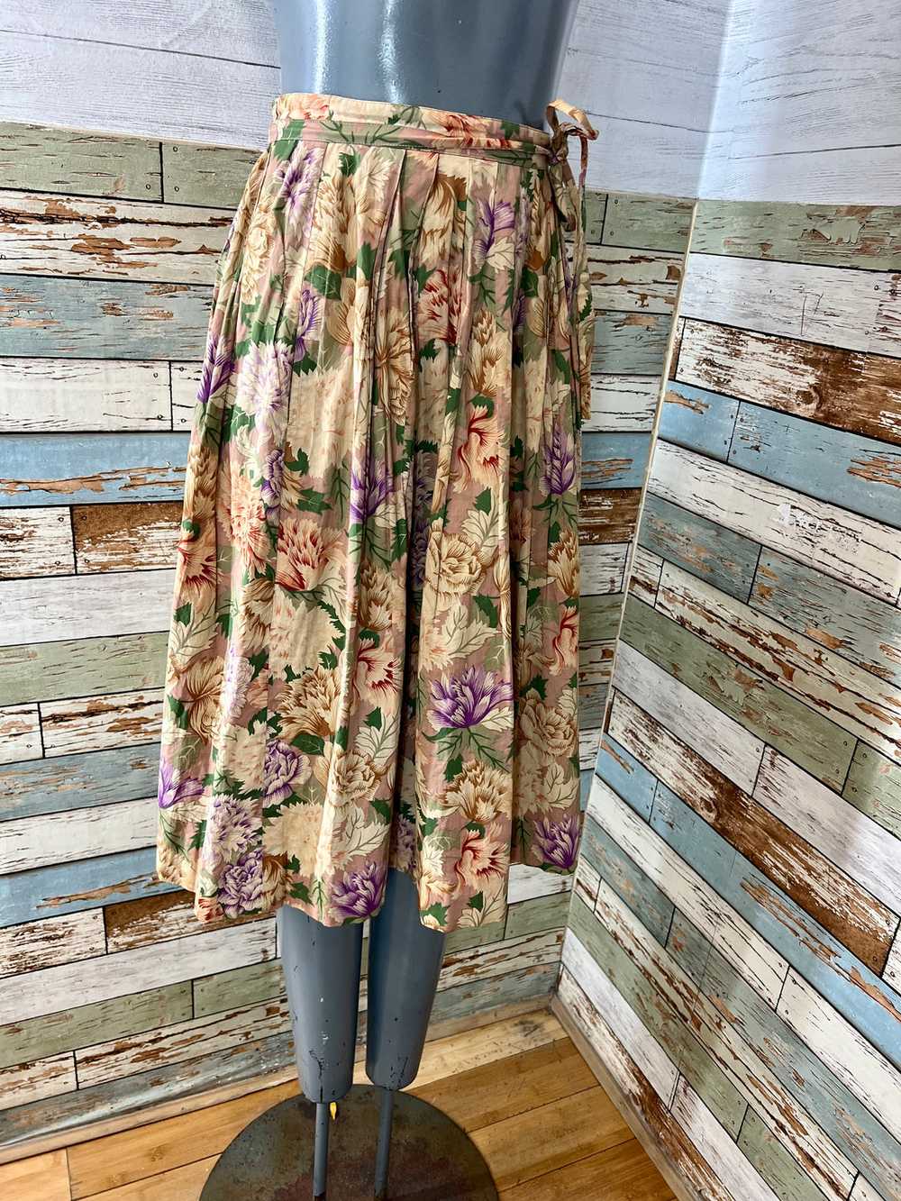 80’s Beige & Lilac Multicolor Flower Print Skirt … - image 2