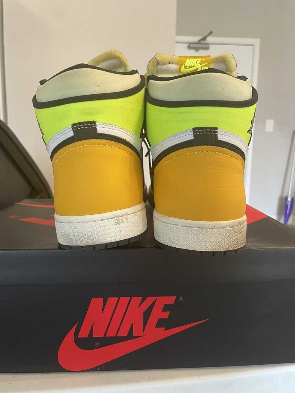 Jordan Brand Jordan 1 Volt Gold - image 4