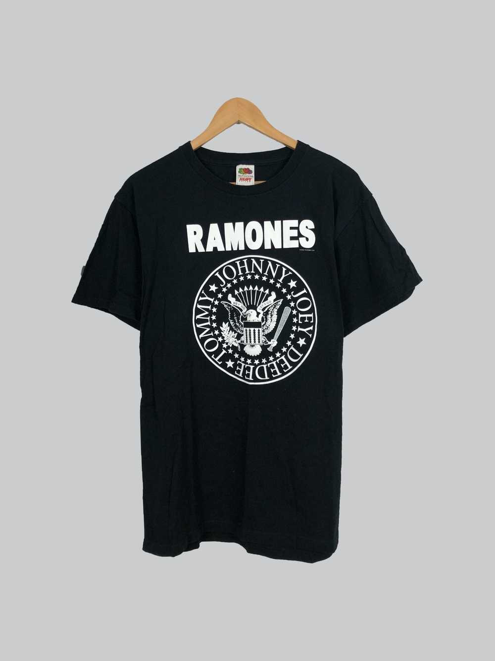 Band Tees × Rock T Shirt × Vintage Vintage 2005 R… - image 1