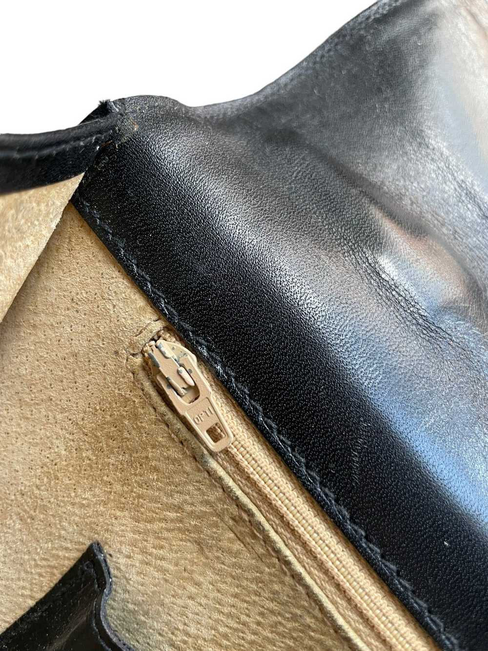 Bally BALLY Switzerland Leather Shoulder Bag Mess… - image 6