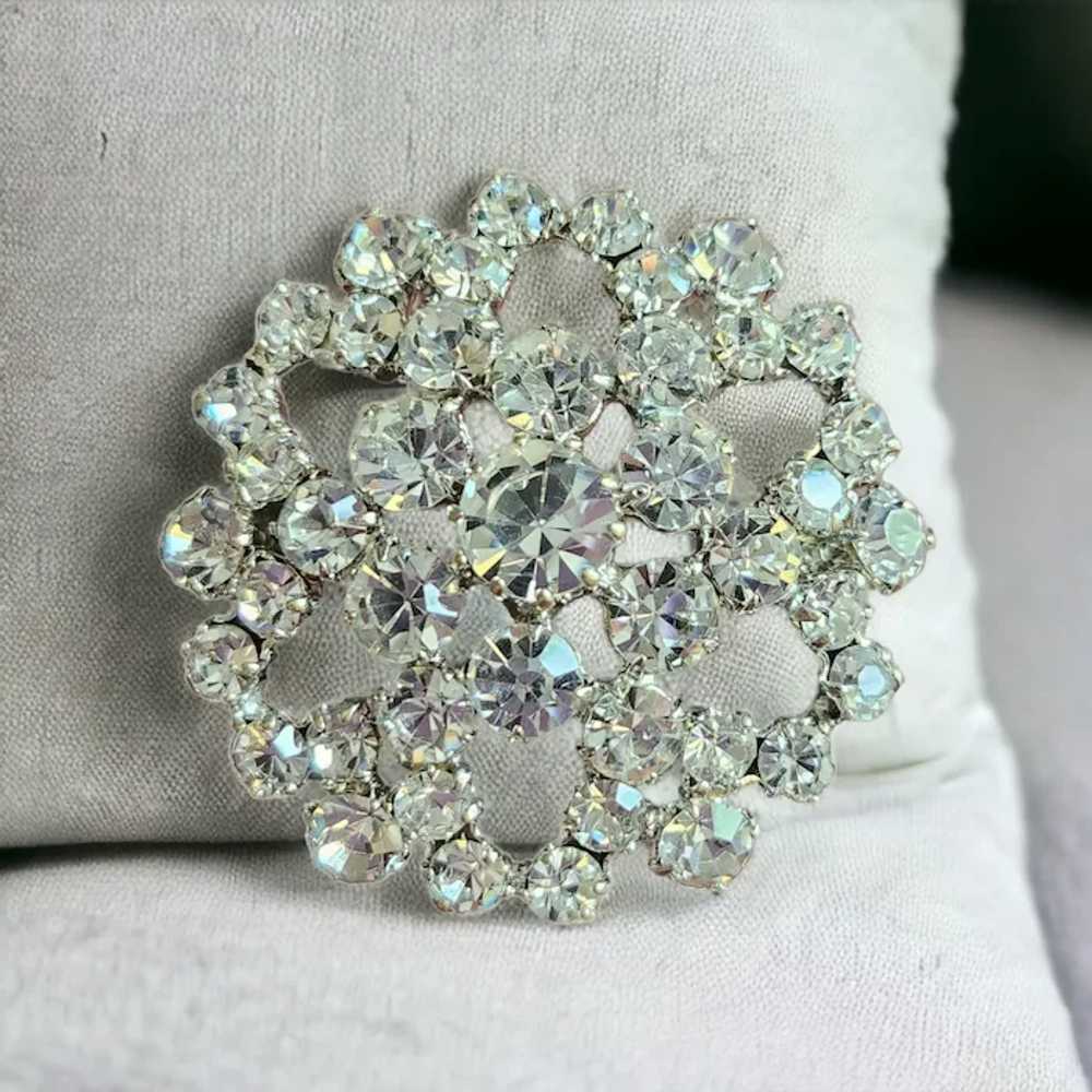 Vintage Rhinestone Silver Snowflake Style Brooch - image 3