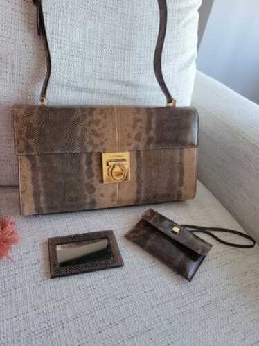 ショルダーバッグ・ポシェット FERRAGAMO Woman Shoulder bag Black 219804 777335 001 Salvatore Ferragamo | Bags | Salvatore Ferragamo Shoulder