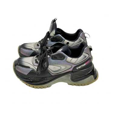 LOUIS VUITTON Iridescent Calfskin Mens Run Away Pulse Sneakers 5.5 Black  Purple 979750