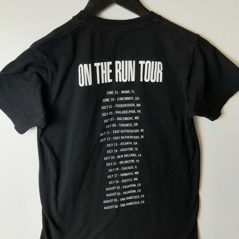 Rap Tees × Streetwear × Tultex On The Run Tour Ja… - image 6