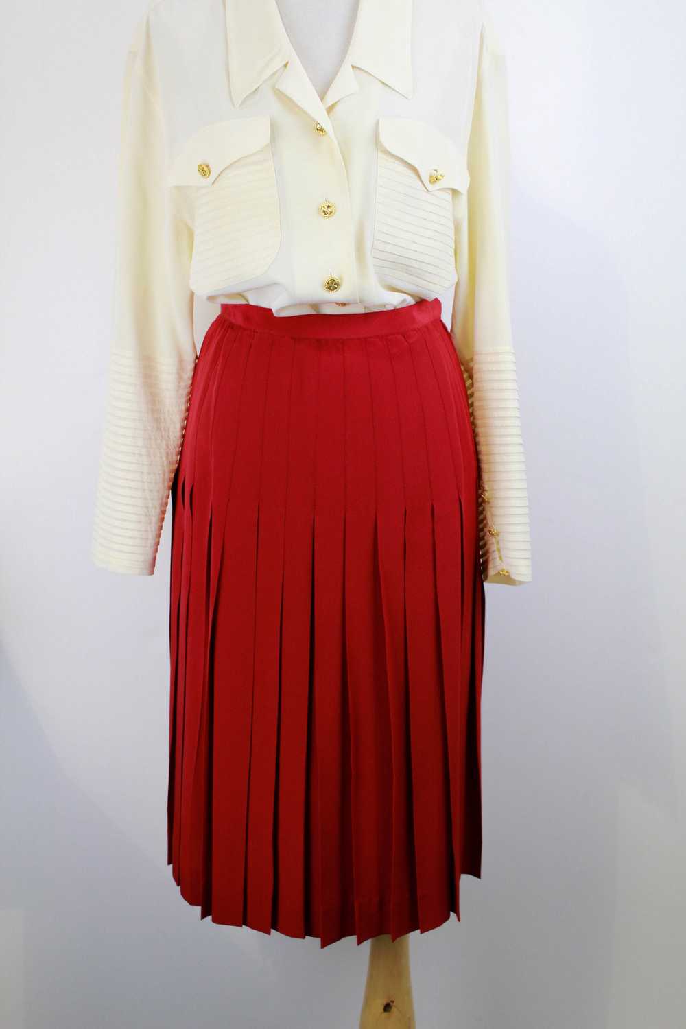 80s Vintage Chanel Red Silk Pleated Skirt - Gem