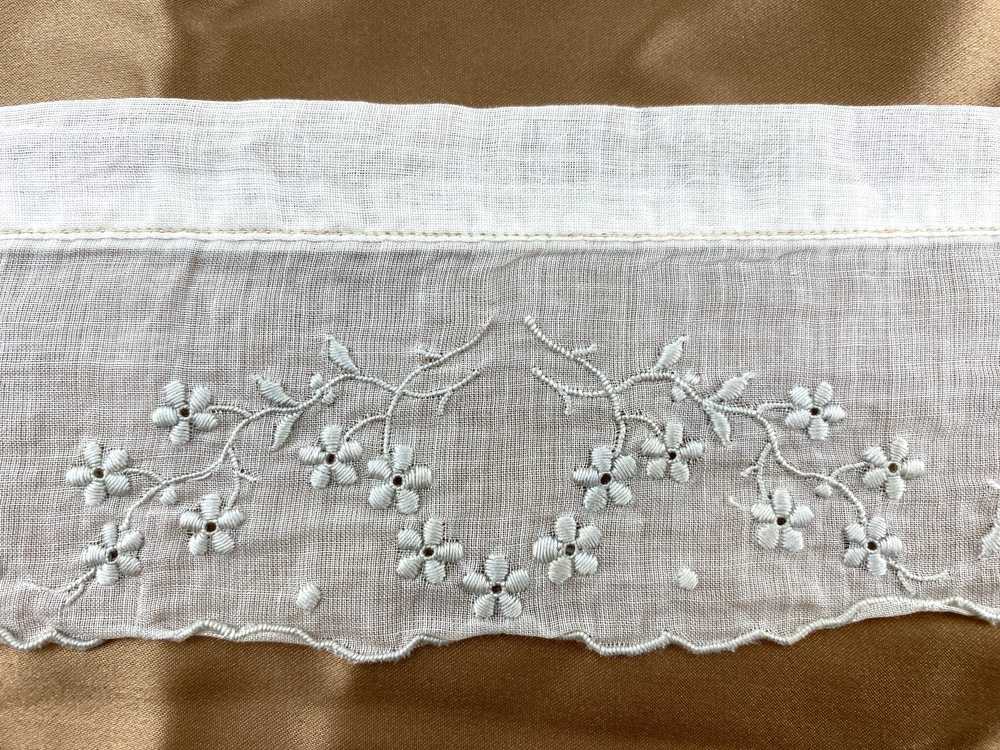 Antique Edwardian White Cotton Floral Embroidered… - image 3