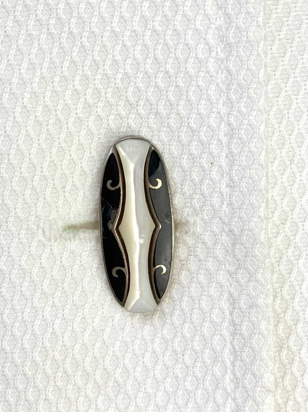Antique Men's Silver Oval Cufflinks, Black & Whit… - image 6